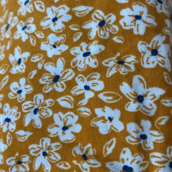 Becaal Daisy Floral Ruffled Off-Shoulder Top | Size Medium - Picture 4 of 5